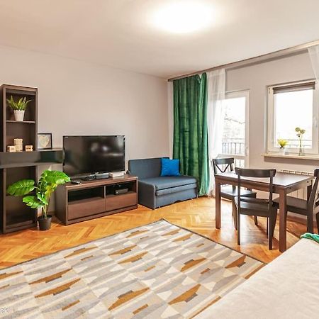 Superapart Woloska 40 Варшава Экстерьер фото
